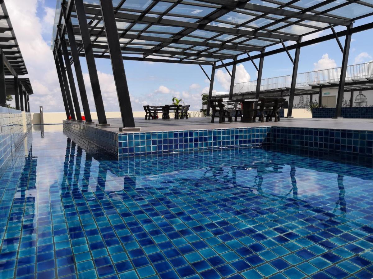 Traveler'S Homestay 旅人窝@ The Venus Sitiawan Kampong Lumut Kiri エクステリア 写真